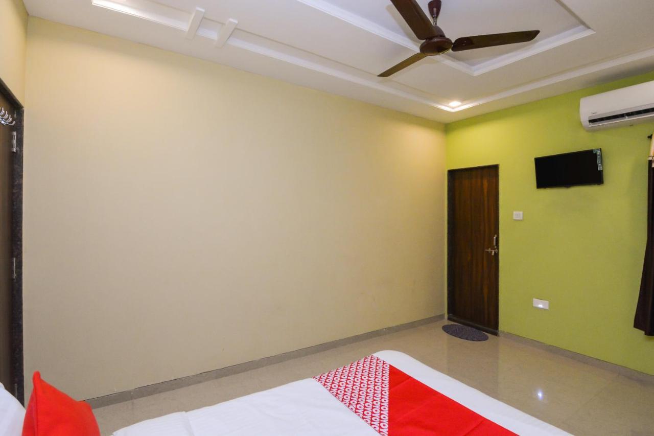 Hotel Sukrangu Palace Shirdi Zewnętrze zdjęcie