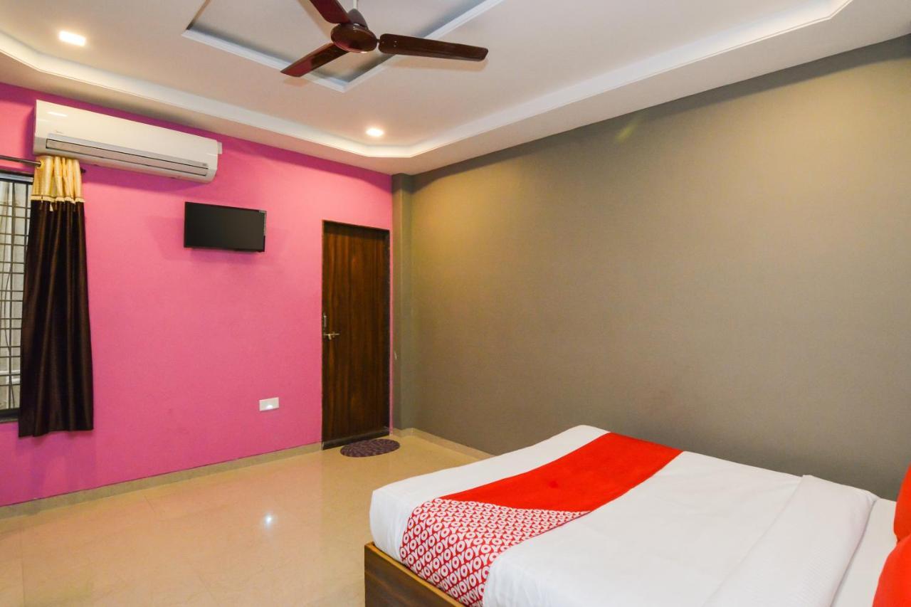 Hotel Sukrangu Palace Shirdi Zewnętrze zdjęcie
