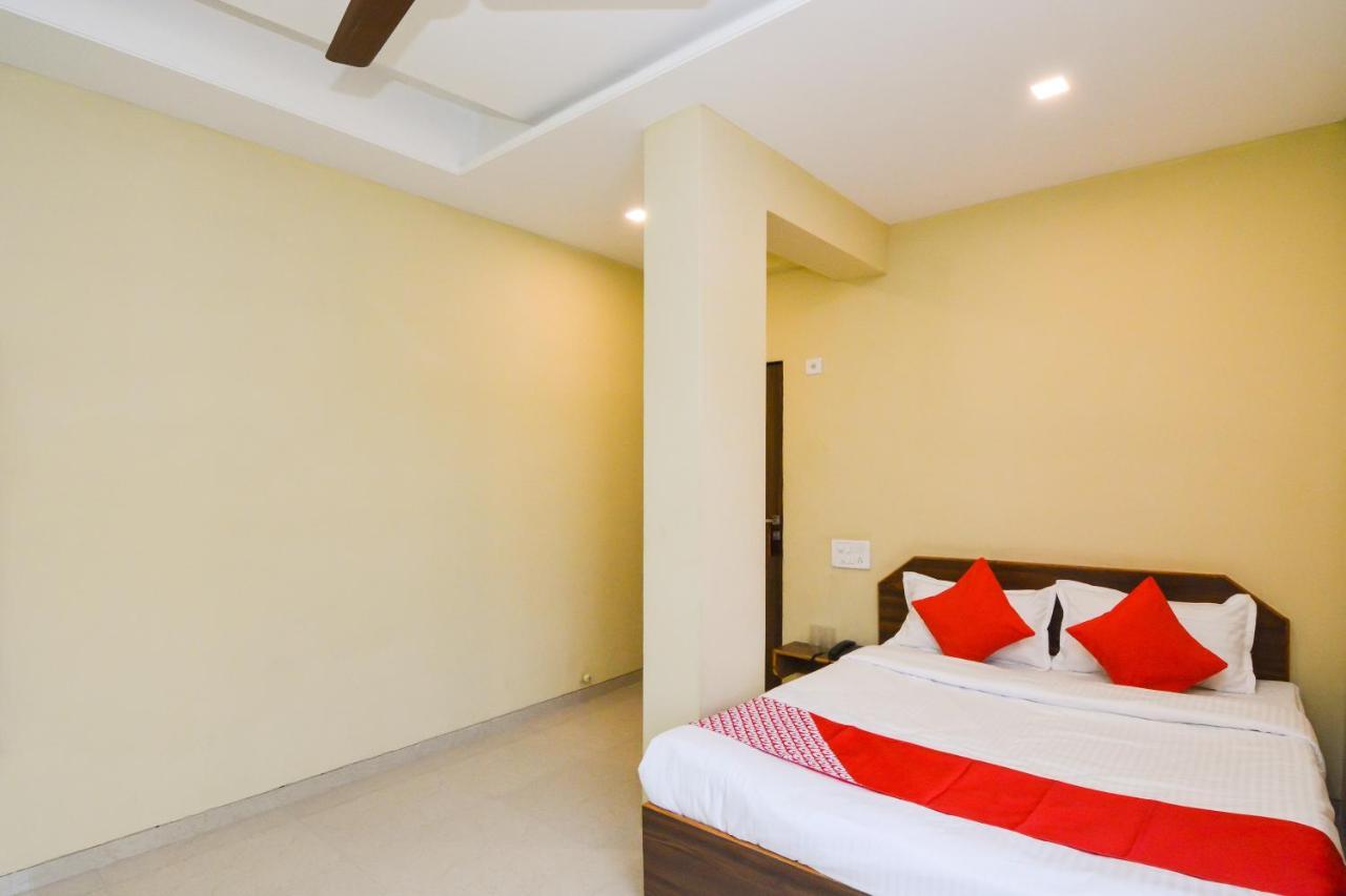 Hotel Sukrangu Palace Shirdi Zewnętrze zdjęcie